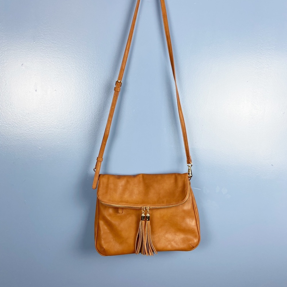 Boho CrossBody Purse With Front Tassels